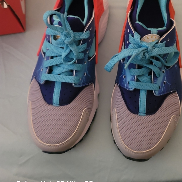 Nike Kid's Huarache Run Print GS, LIGHTING-WOLF GREY/UNIVERSITY GOLD-DEEP ROYAL - Picture 2 of 7